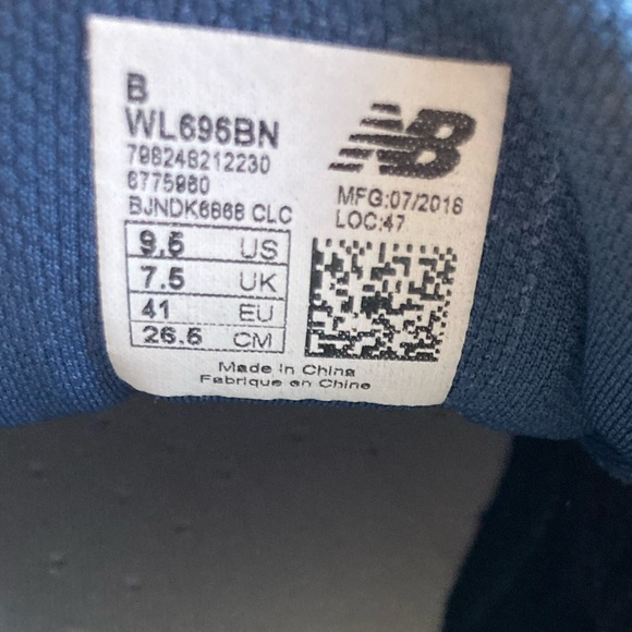New balance sneakers 👟 - Picture 6 of 6